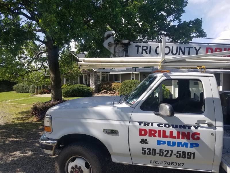 Tri County Drilling & Pump service truck